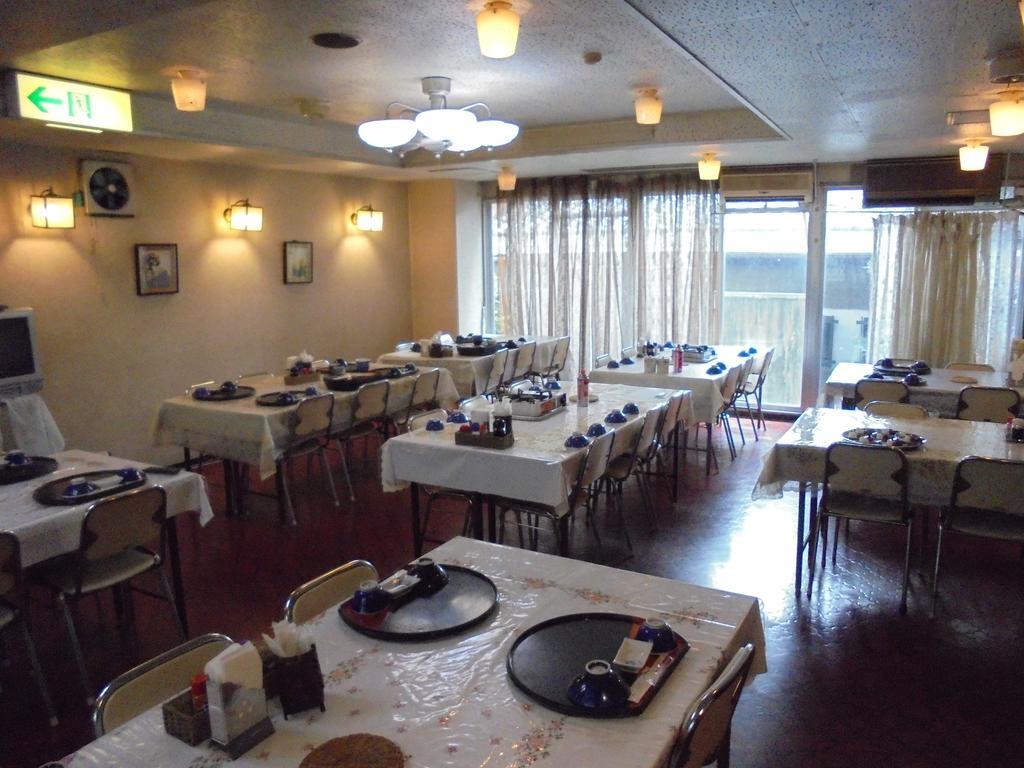 Yoshino Ryokan Осака Екстериор снимка