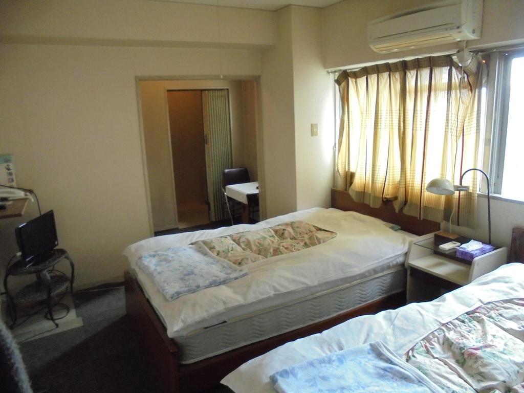 Yoshino Ryokan Осака Екстериор снимка