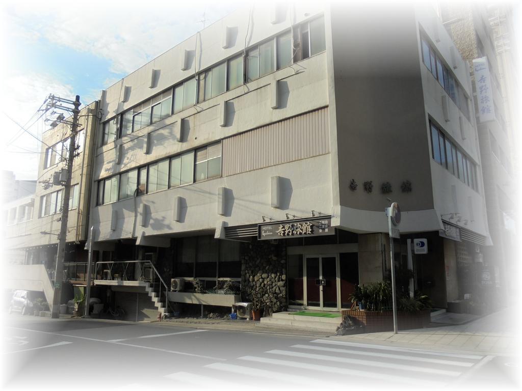 Yoshino Ryokan Осака Екстериор снимка