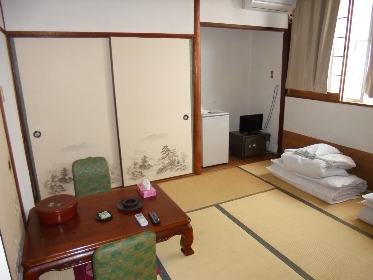 Yoshino Ryokan Осака Екстериор снимка